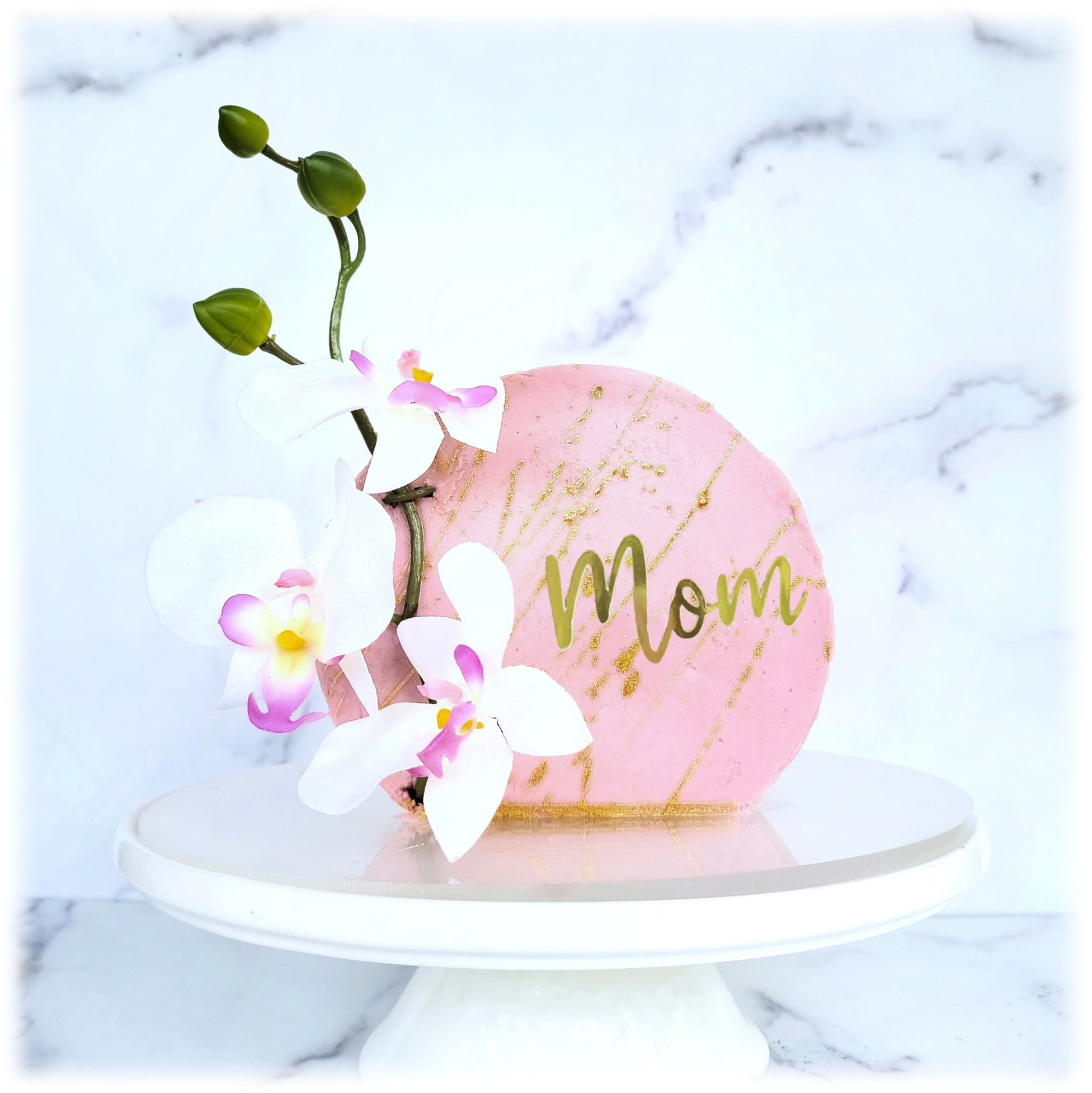 Mother's Day<br>Cake