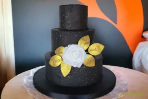 Torrance Bakery Wedding Cakes in a Black Theme