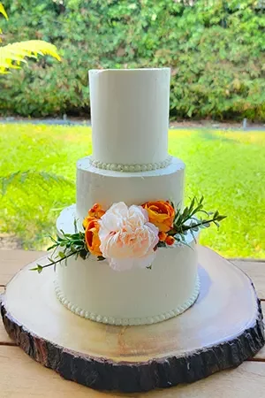wedding cakes three tiers autum garden by Lezat Cakes
